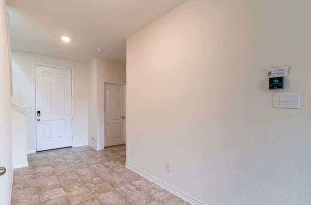 3042 Comanche Xing #NA - Photo 5 of 10