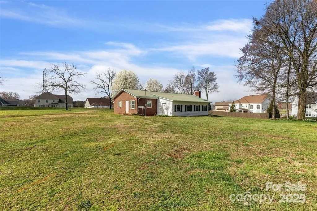 7484 Turkey Trot Dr #NA - Photo 3 of 11