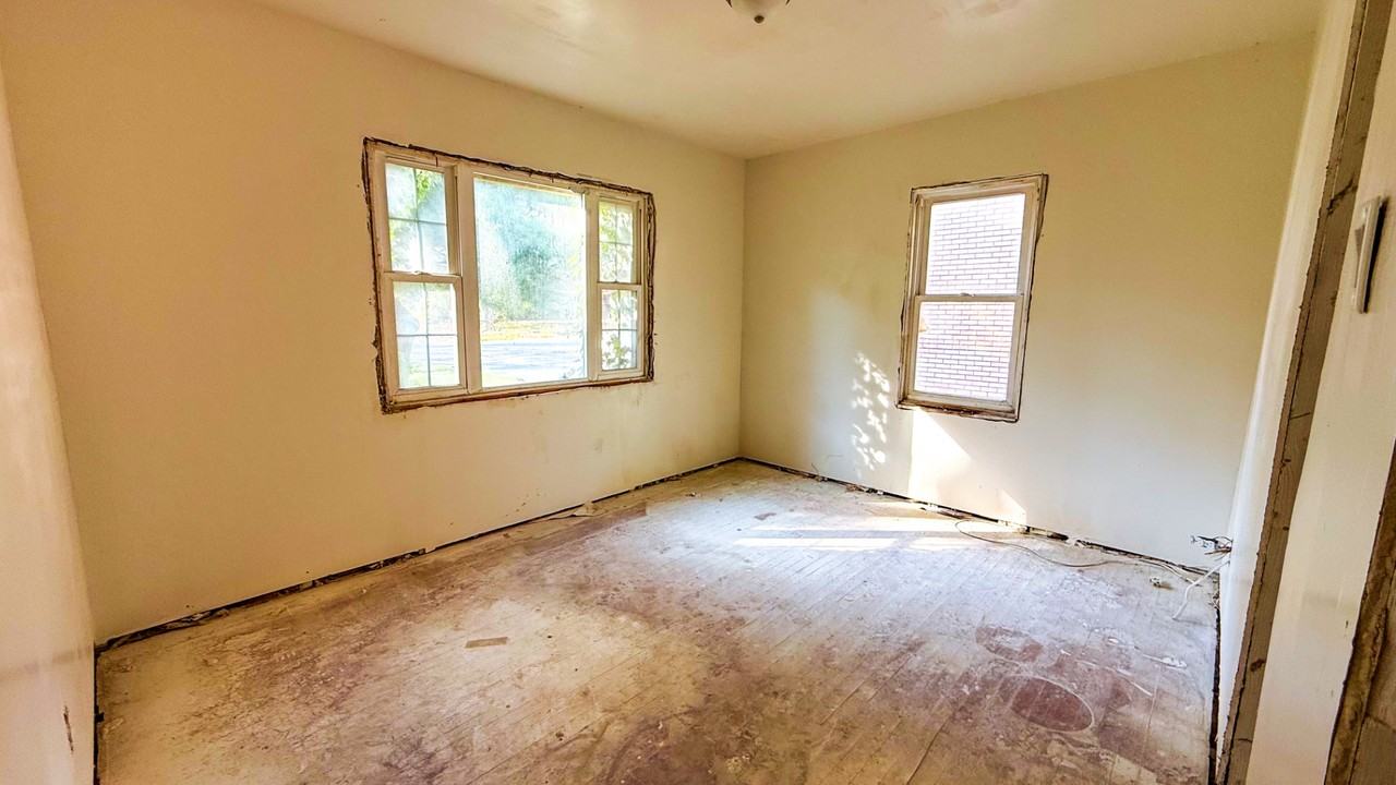 1145 Wright St - Photo 7 of 18