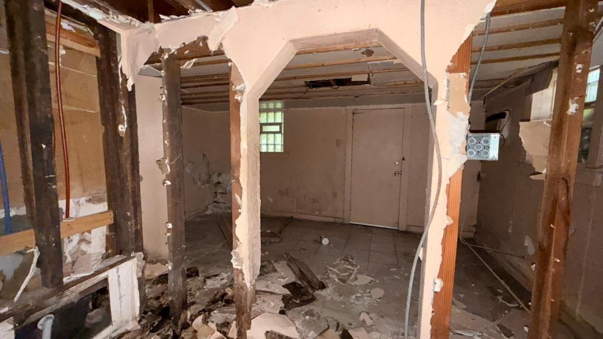 1400 Carolina St - Photo 5 of 20