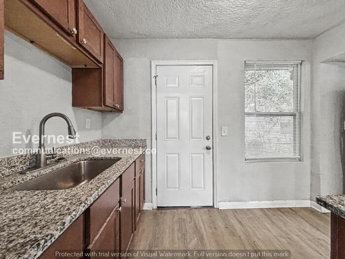 1417 Claudia Spencer St - Photo 2 of 21