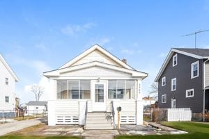 featured image of 2305 E 33rd St