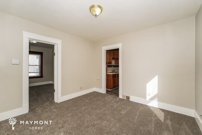 2305 E 33rd St - Photo 7 of 18