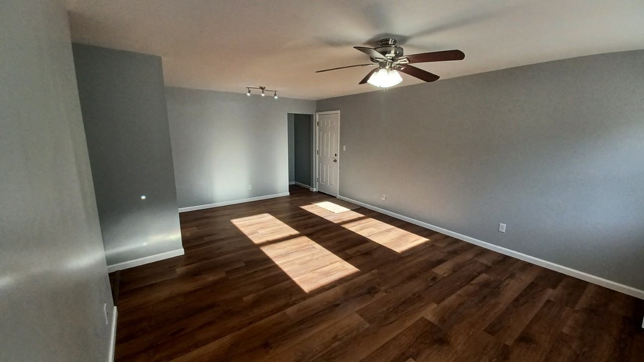 1836 Engle Dr #NA - Photo 2 of 31