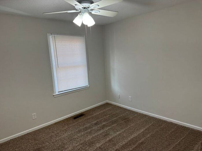 159 Brookwood Ave Ne #22 - Photo 5 of 7