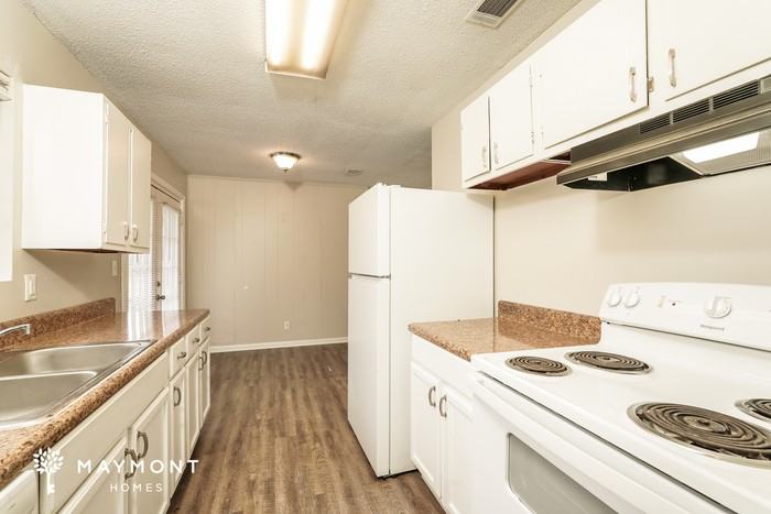 1915 Dianne Dr - Photo 7 of 15