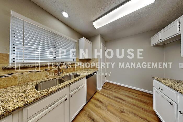 6900 Tudor Dr - Photo 7 of 21