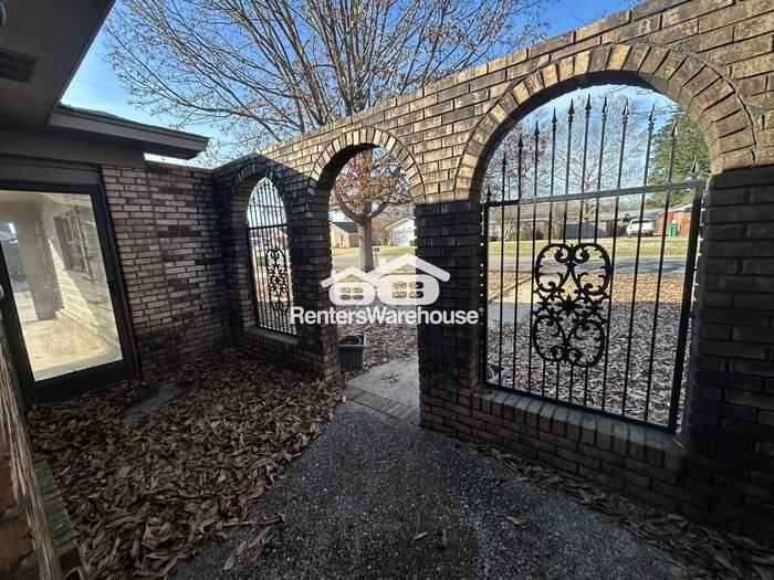 1265 Misty Ln - Photo 3 of 20