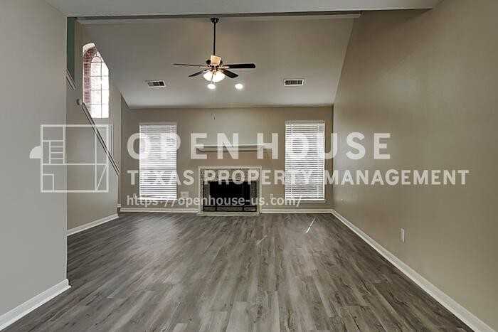 14334 Cypress Valley Dr - Photo 4 of 22