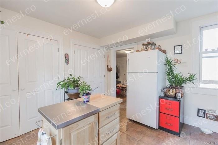 612 N 23rd St #B - Photo 5 of 13