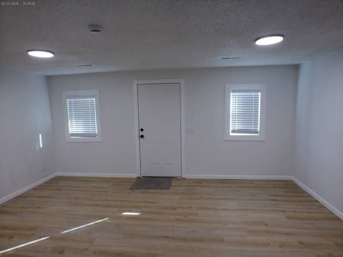 8208 W 81st St - Photo 6 of 16