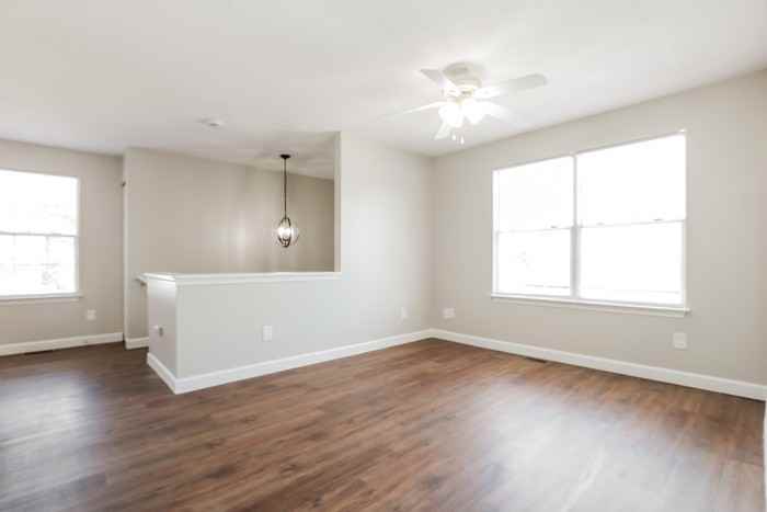 811 202nd St - Photo 4 of 14