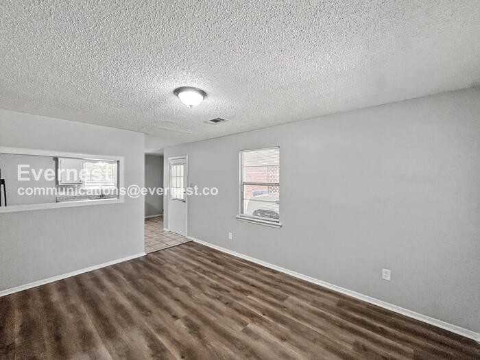 3465 Cherry Cv W - Photo 3 of 13