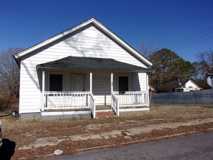 526 Leslie St - Photo 1 of 1