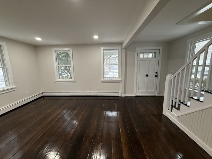 92 Fairview Ave - Photo 6 of 38