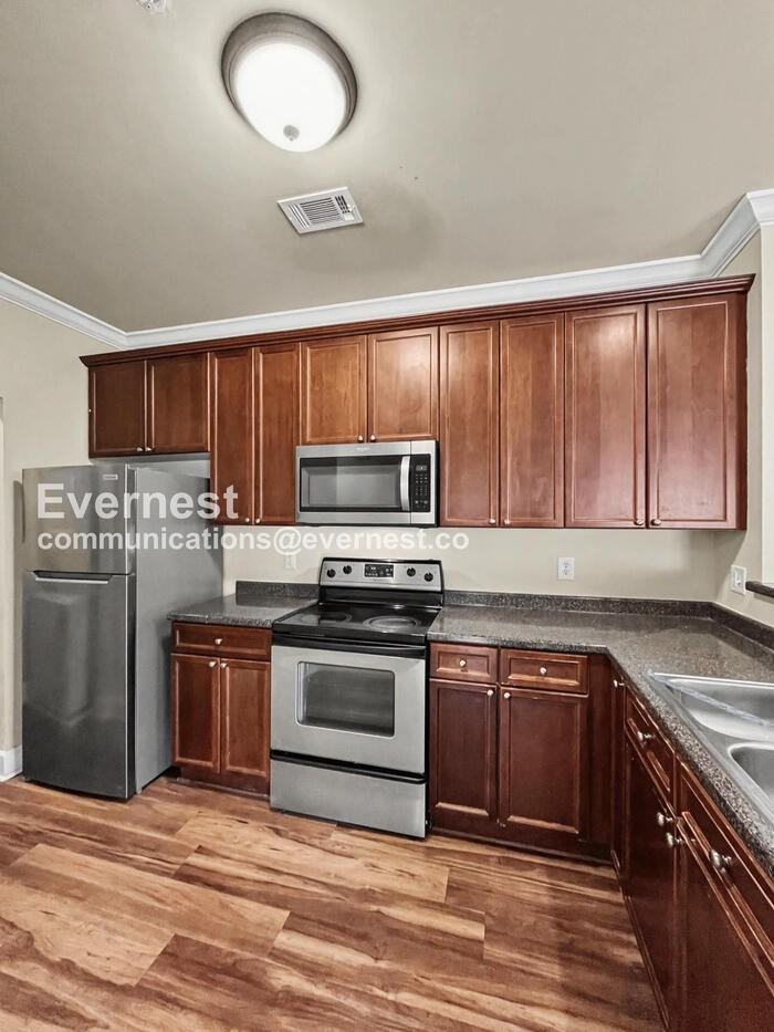 7232 Althorp Way #V7 - Photo 3 of 39