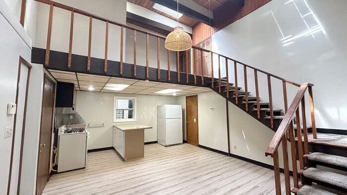 3074 Midway Rd #B - Photo 2 of 9