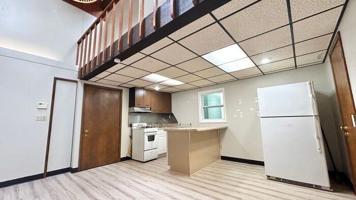 3074 Midway Rd #B - Photo 3 of 9