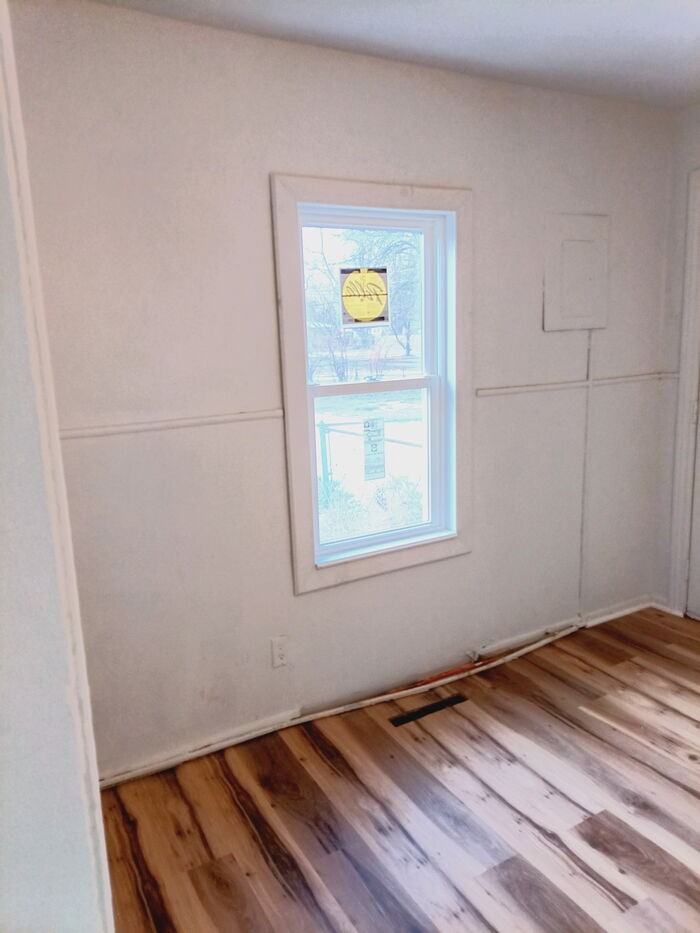 1614 W 18th St - Photo 6 of 25