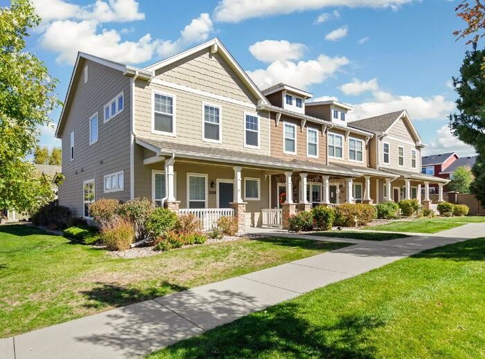 5105 Hawks Crest Pt - Photo 2 of 27