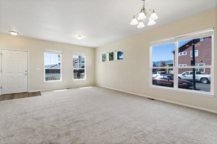 5105 Hawks Crest Pt - Photo 6 of 27