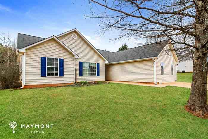 113 Potomac Dr - Photo 2 of 3