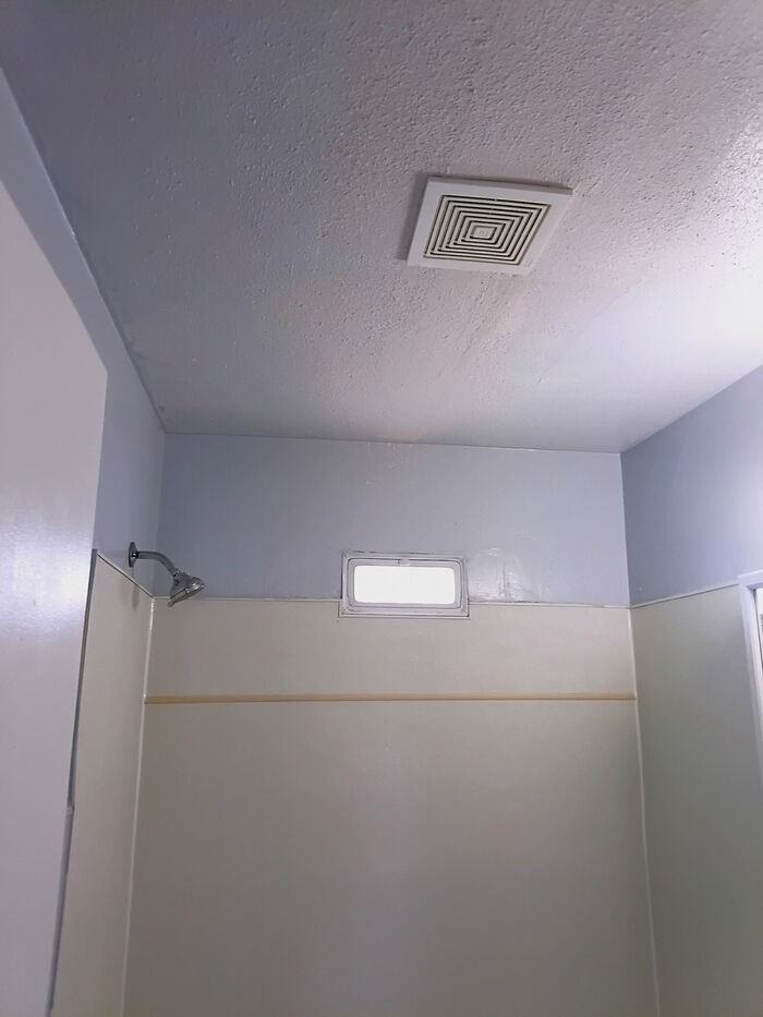 2719 Dewey St - Photo 2 of 31