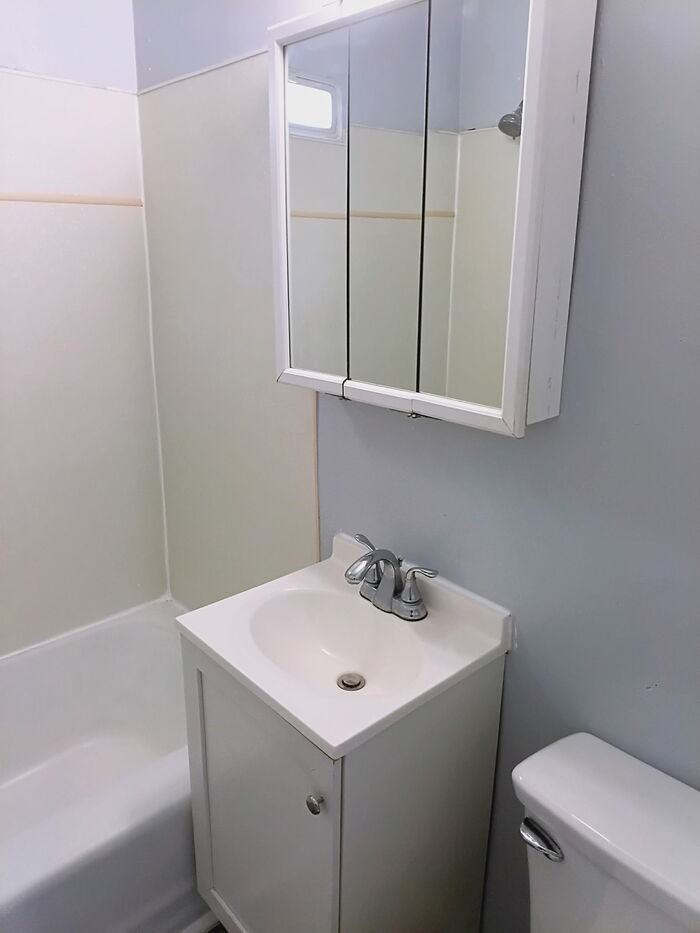 2719 Dewey St - Photo 5 of 31