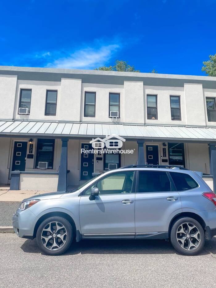 1733 E 35th Ave - Photo 2 of 15