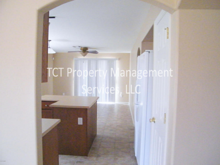 22265 W Twilight Trl - Photo 3 of 10