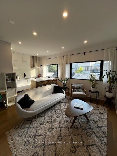 918 Manning Avenue #Main - Photo 3 of 12