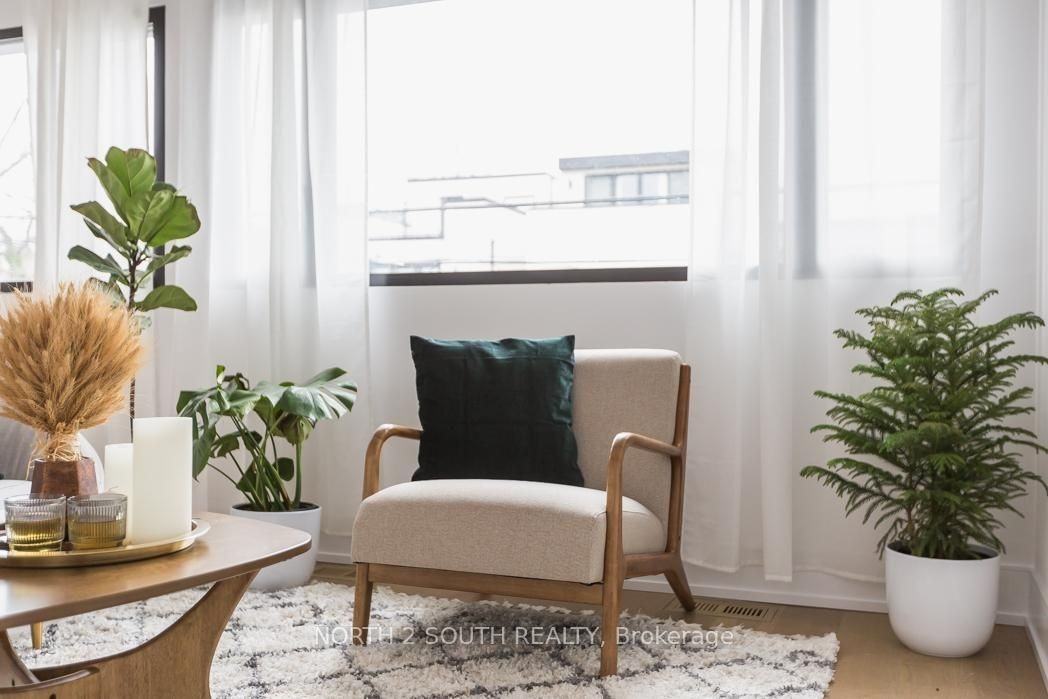 918 Manning Avenue #Main - Photo 4 of 12