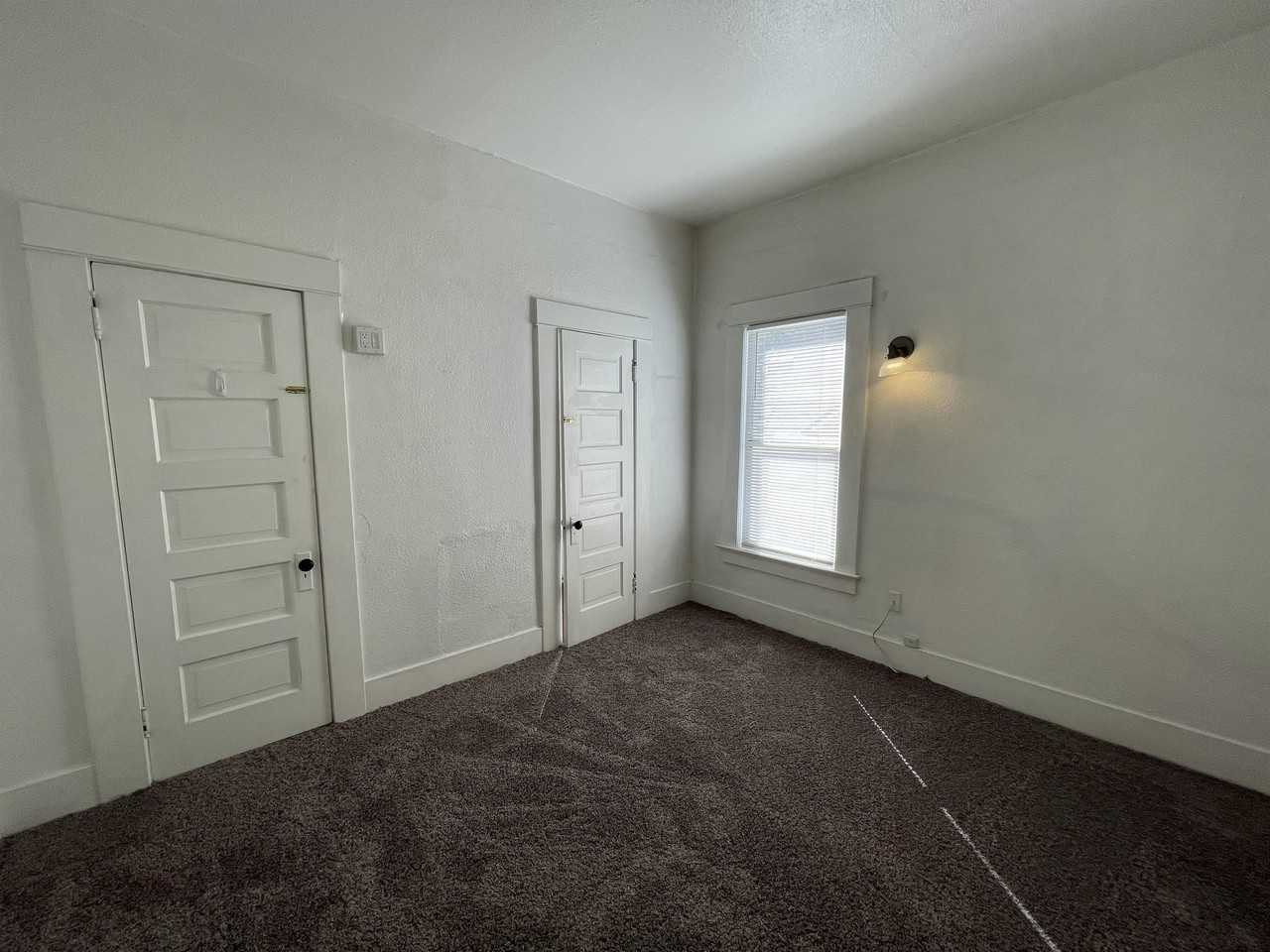 960 Salem St #B - Photo 6 of 14