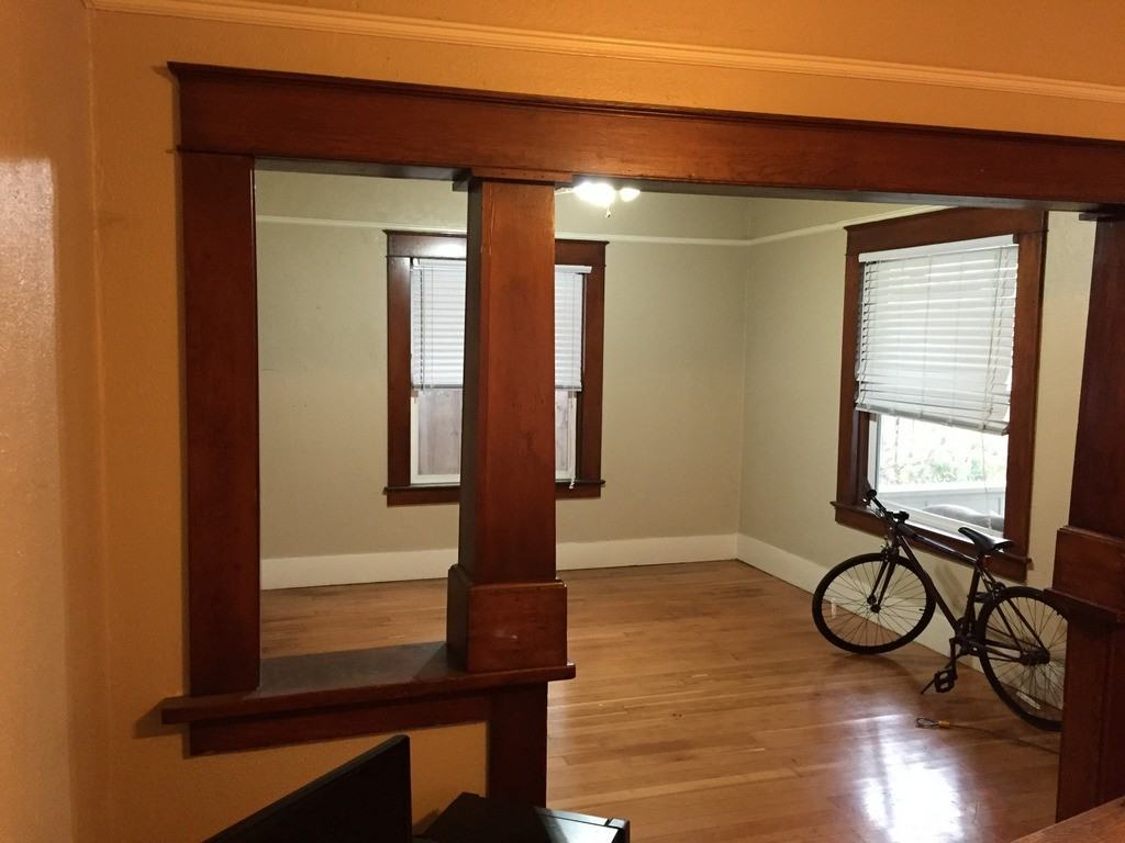 1510 W 5th St #1 - Photo 4 of 17