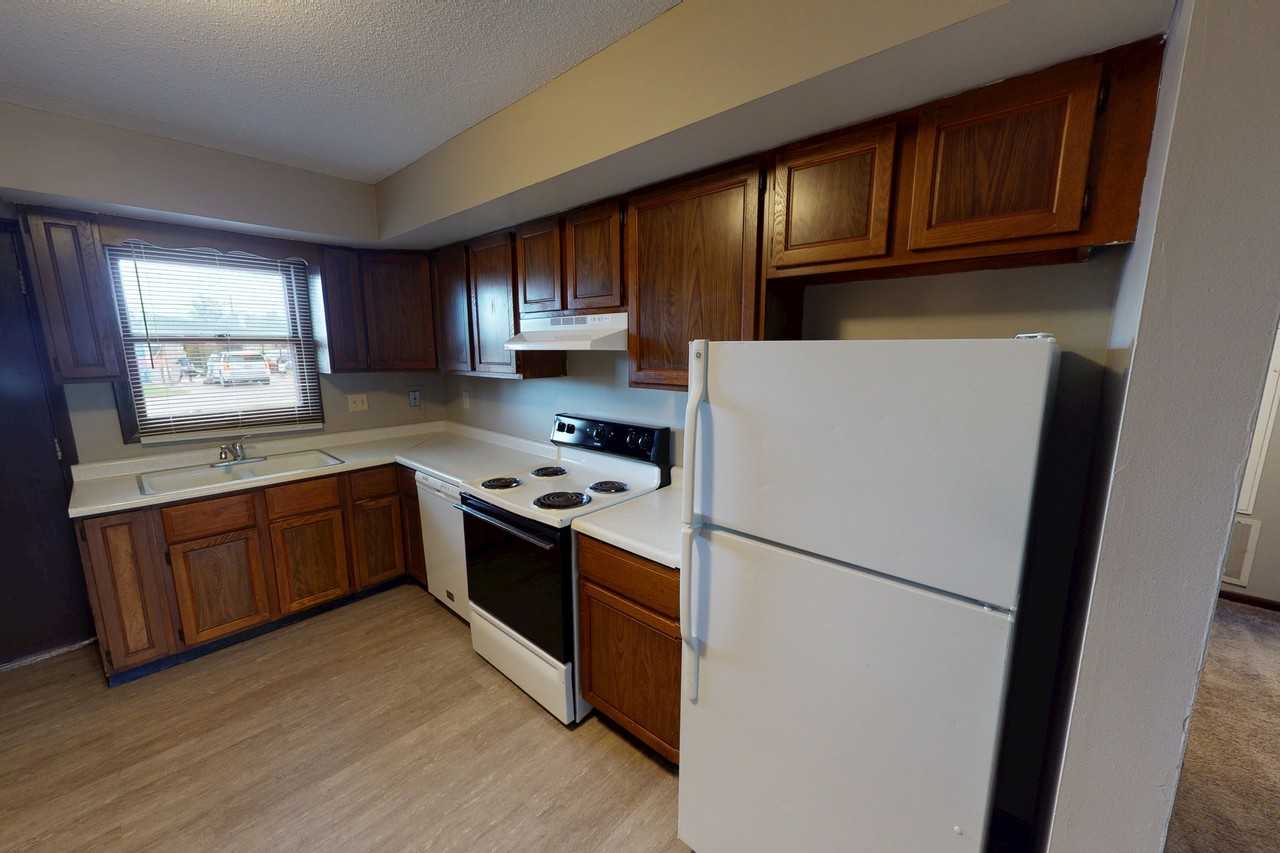 302 Hubbell Dr #B - Photo 2 of 6