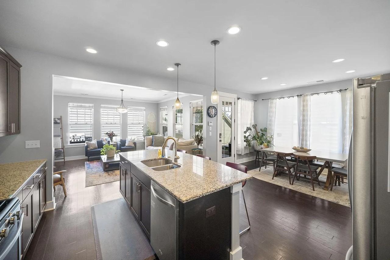 2435 Double Oaks Rd - Photo 4 of 48