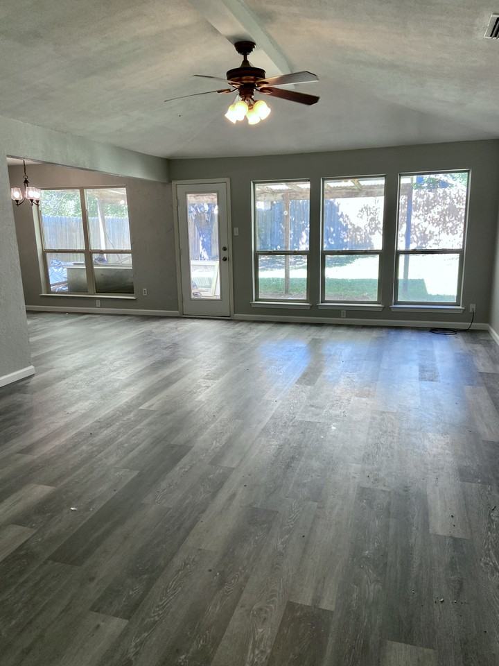 701 Morning Glory Ln #NA - Photo 4 of 8