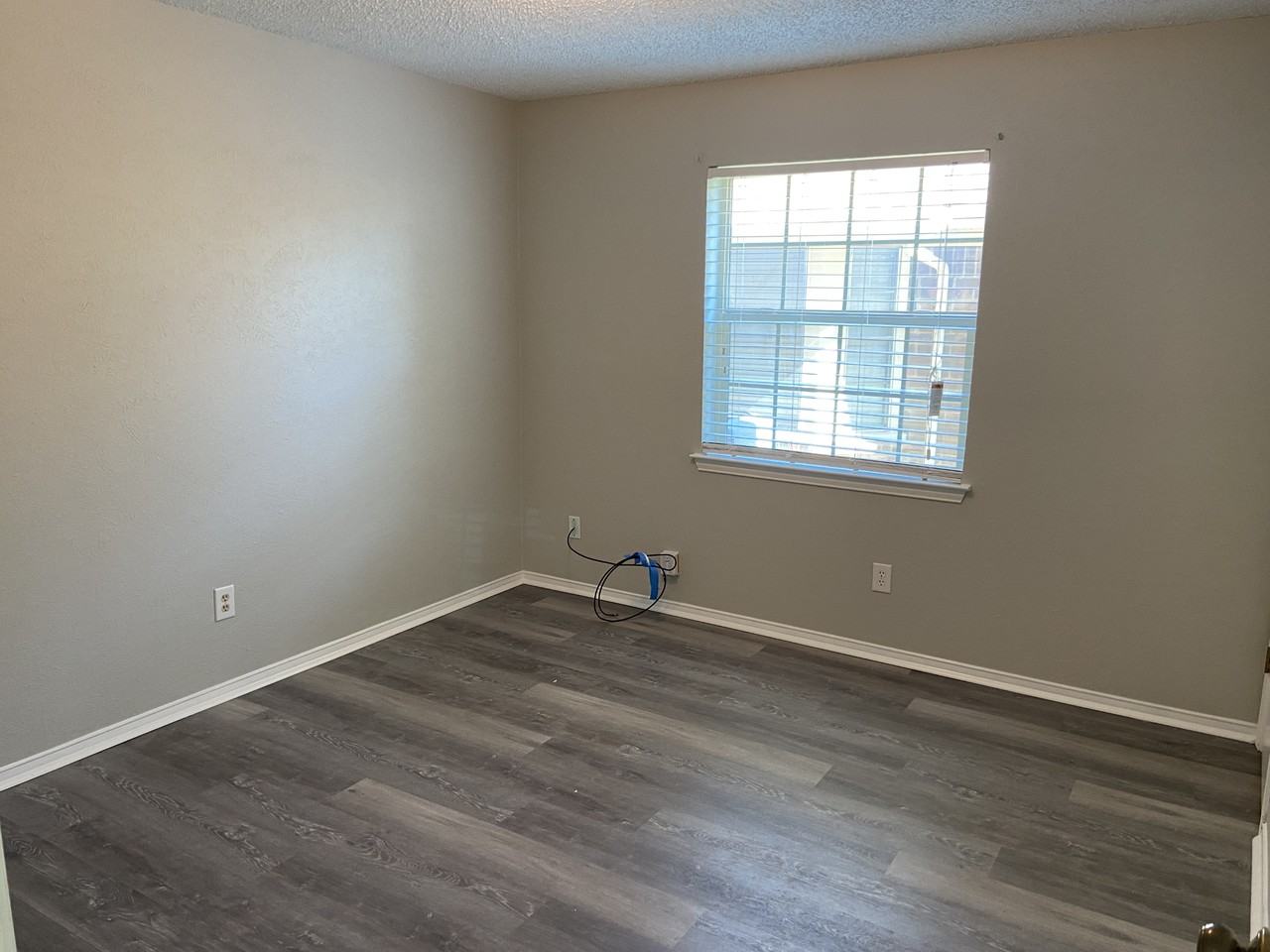 701 Morning Glory Ln #NA - Photo 7 of 8