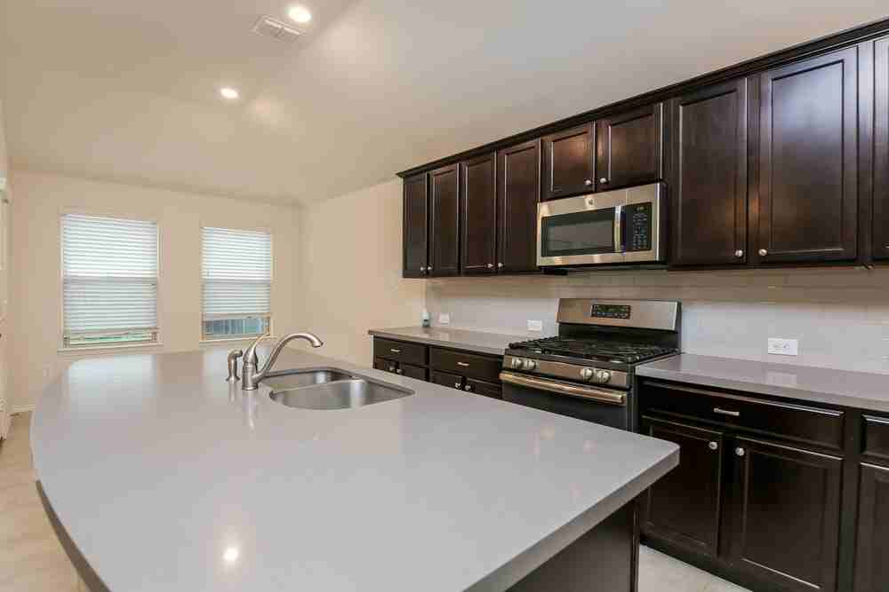 625 Saguaro Dr - Photo 7 of 16