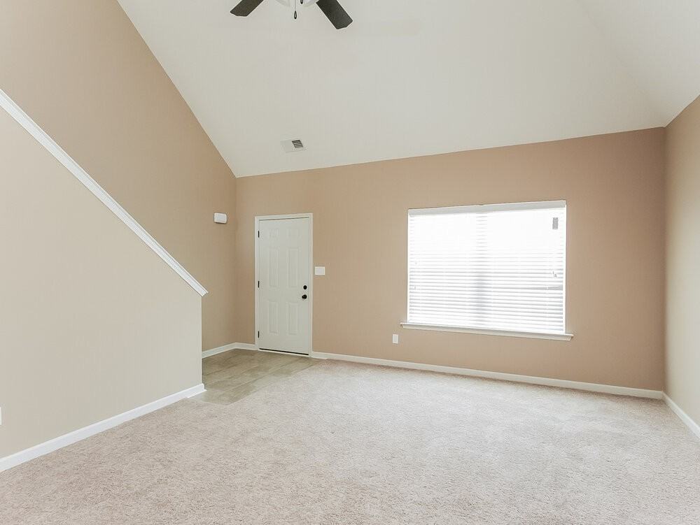 7957 Gardendale Dr - Photo 2 of 14