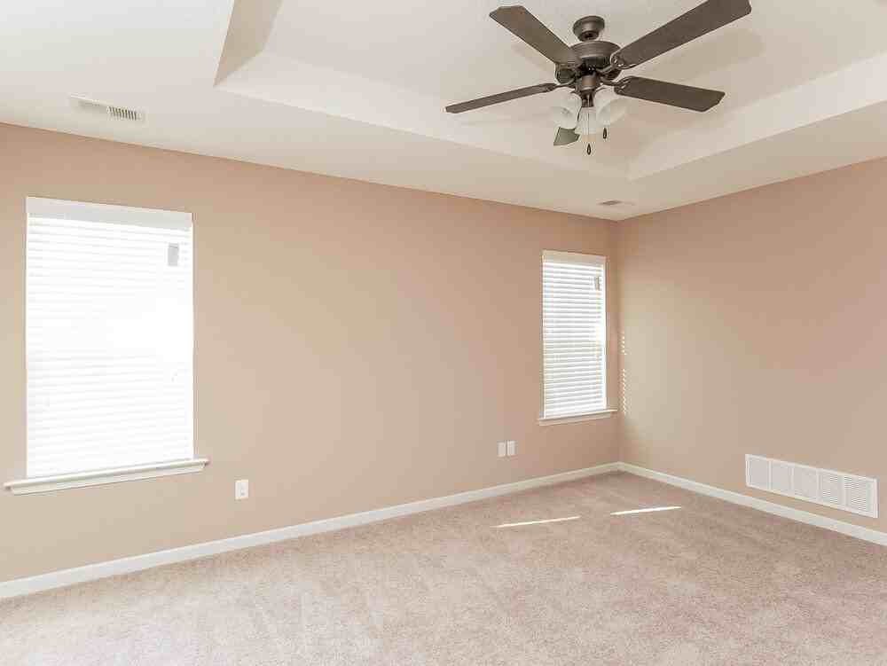 7957 Gardendale Dr - Photo 6 of 14