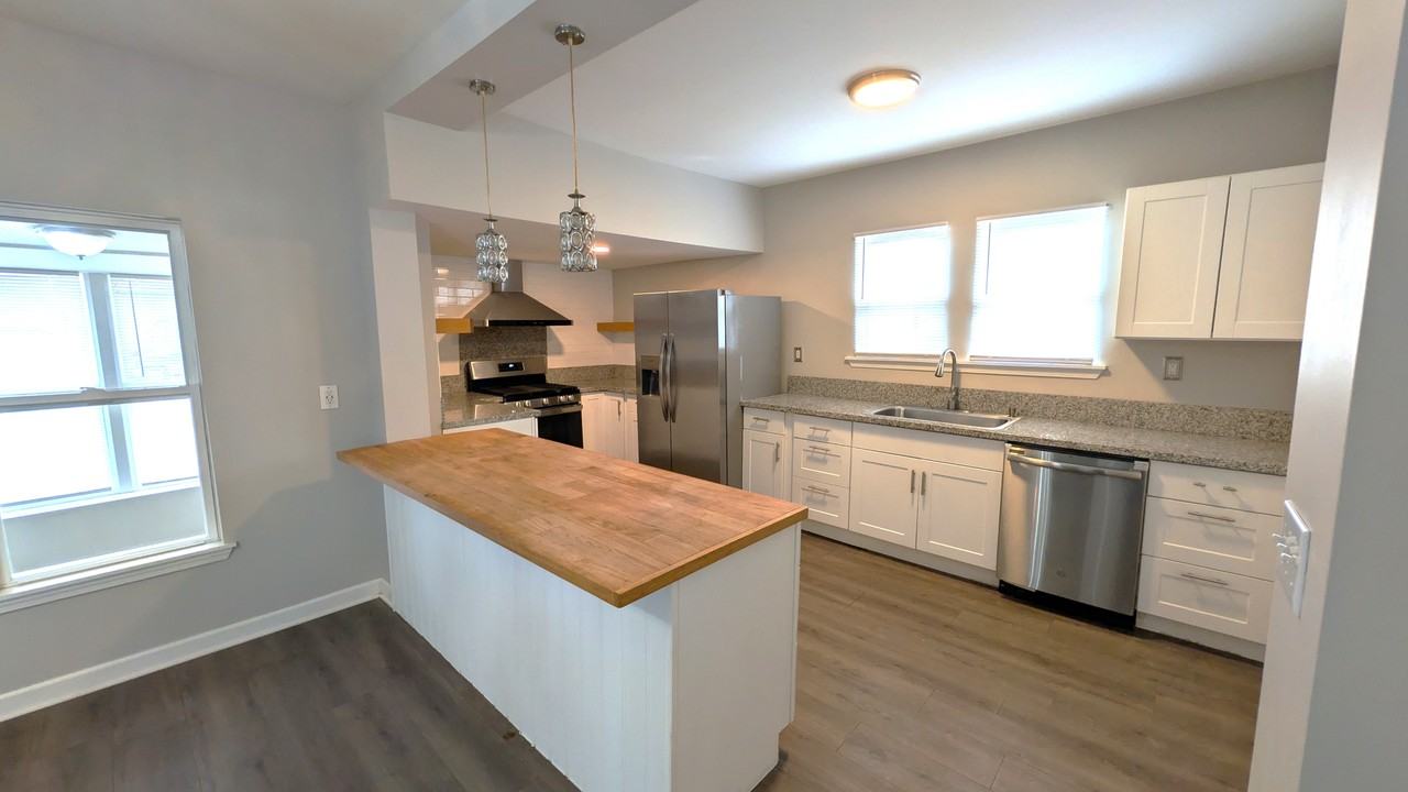 417 N West St #1 - Photo 5 of 19