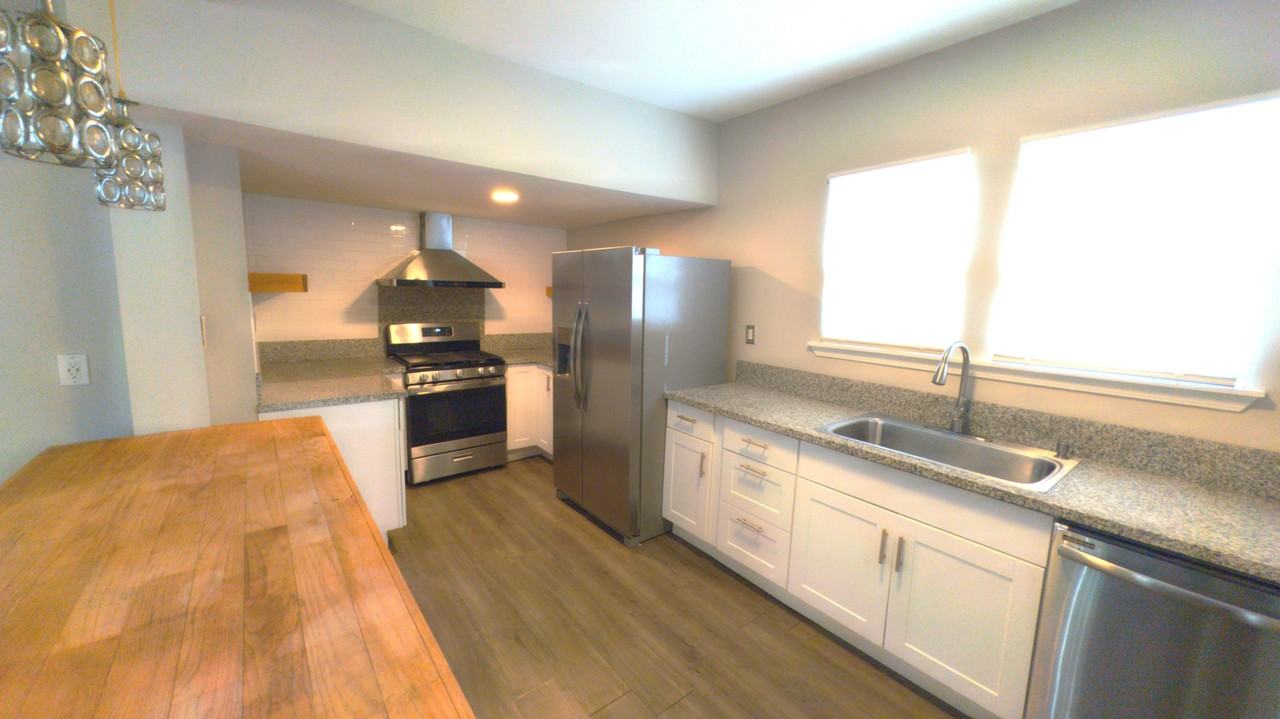 417 N West St #1 - Photo 6 of 19