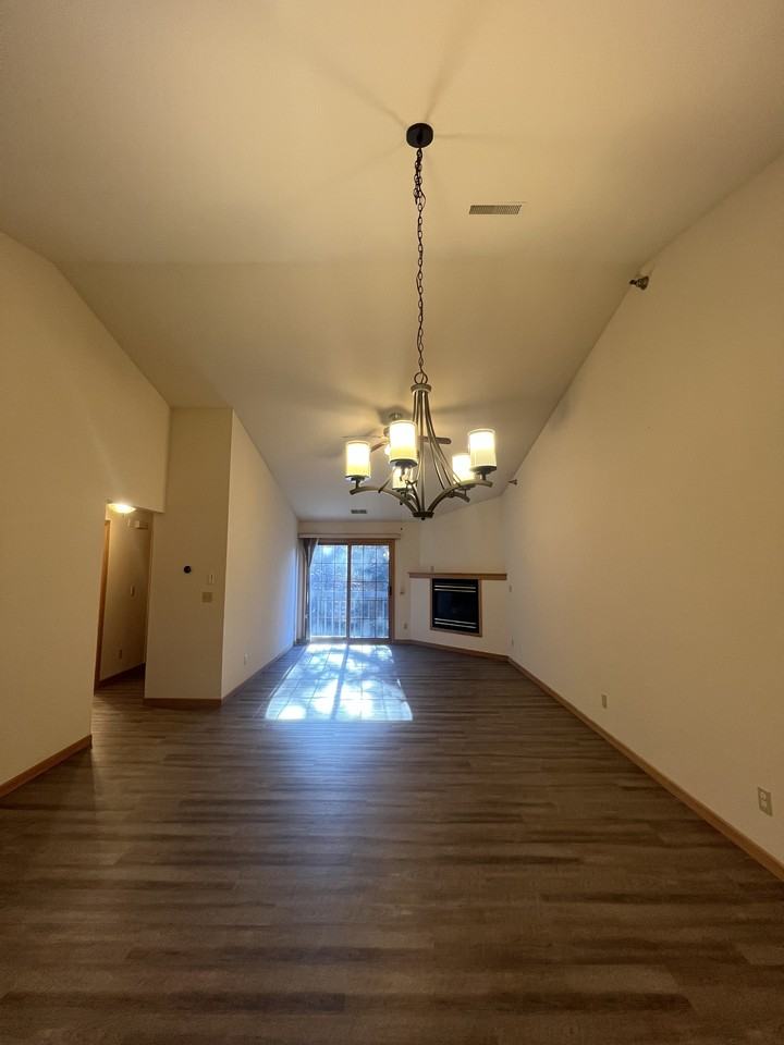 18275 Brookfield Lake Dr #96 - Photo 5 of 21