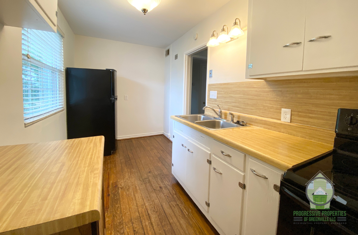 100 Lewis Dr #1 - Photo 7 of 12