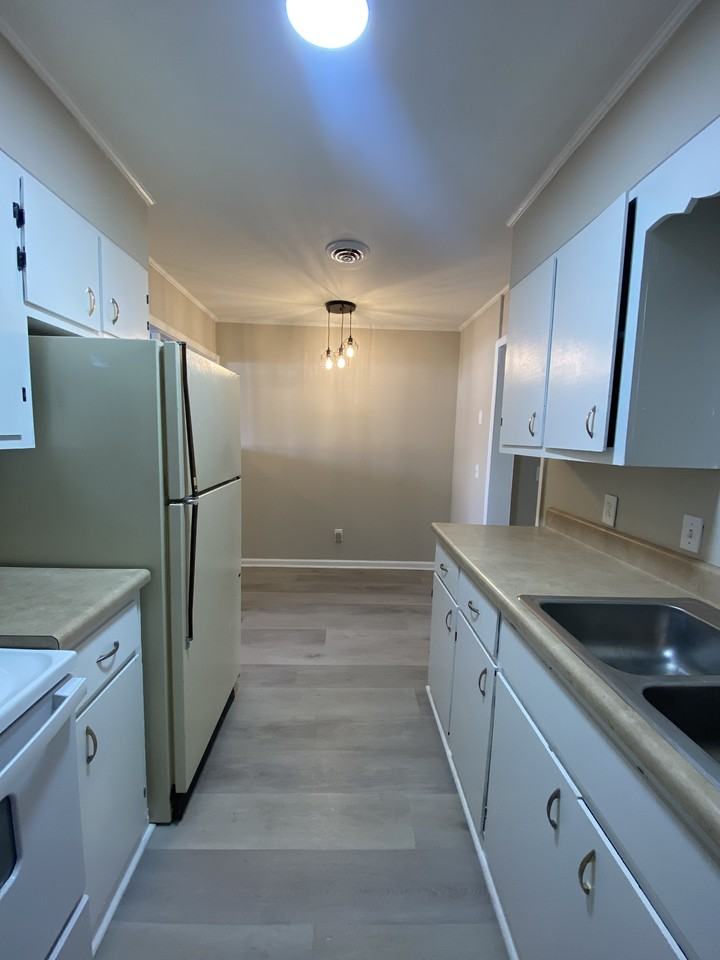 2366 Rome Road SWApartment 8 #08 - Photo 4 of 8