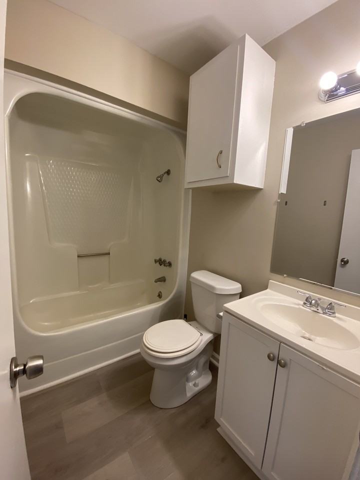 2366 Rome Road SWApartment 8 #08 - Photo 6 of 8