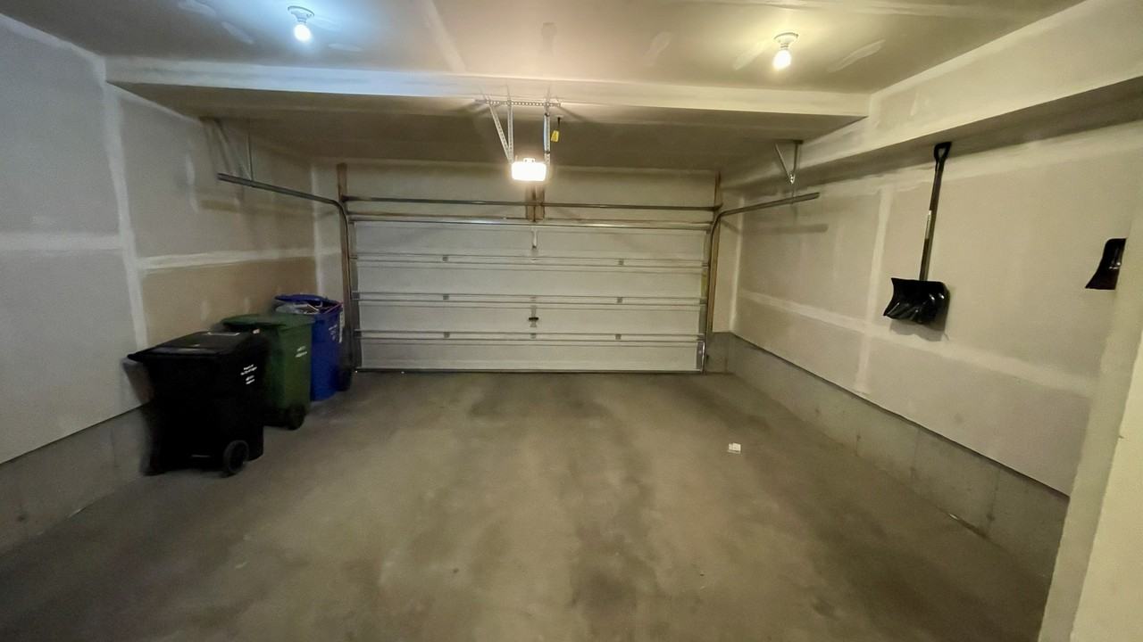 10970 Cityscape Drive NE - Photo 4 of 21