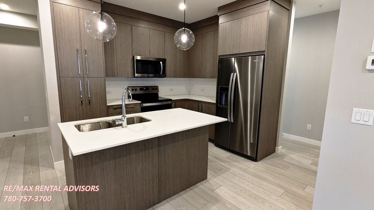 681 Savanna Blvd Ne - Photo 2 of 16