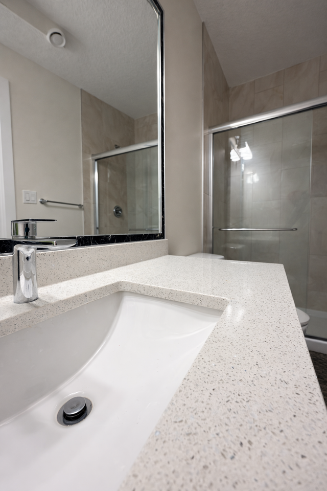 1506 Erker Link Nw - Photo 6 of 8